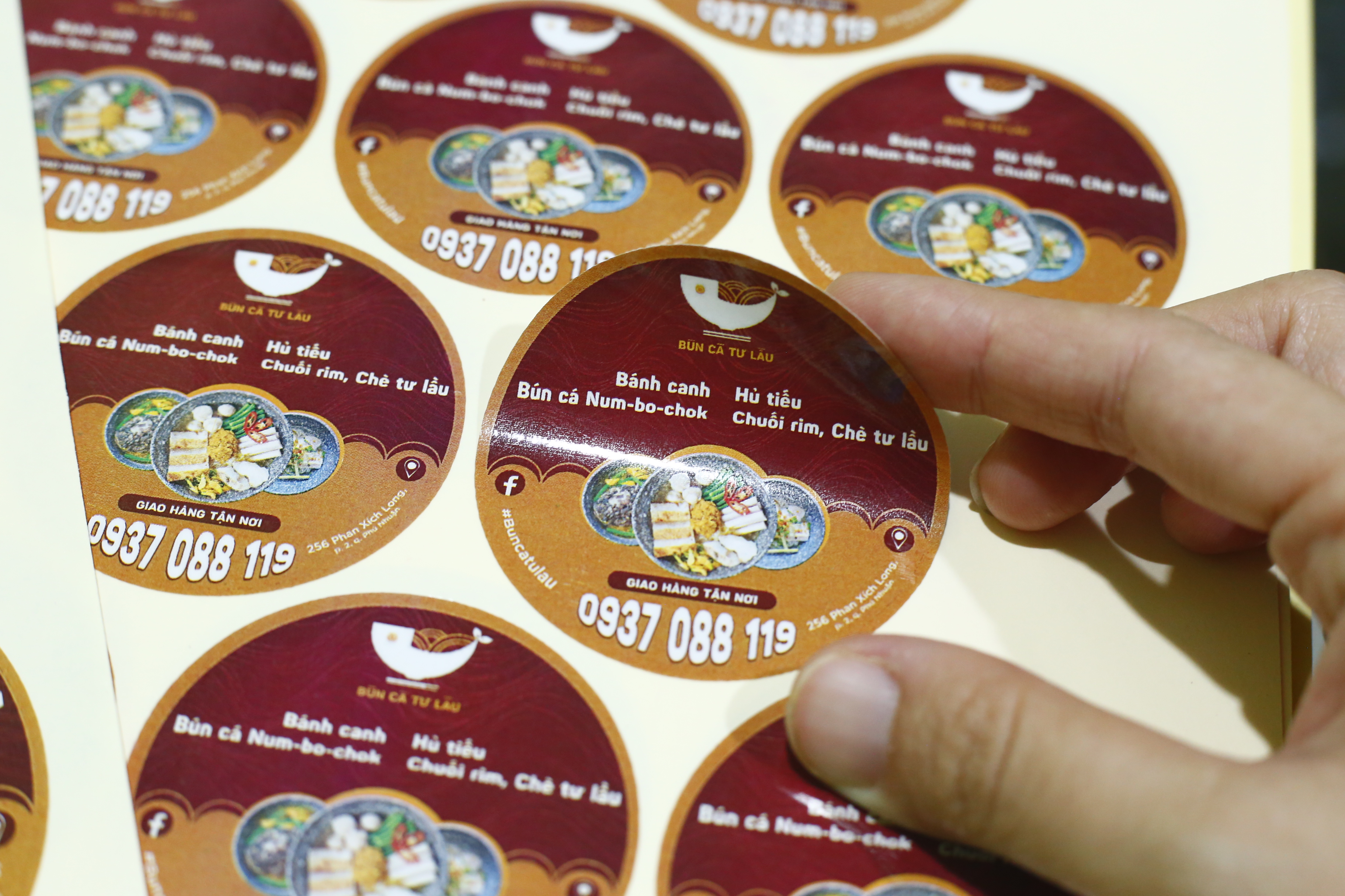 Tem dán tô giấy - Bún Cá Tư Lầu